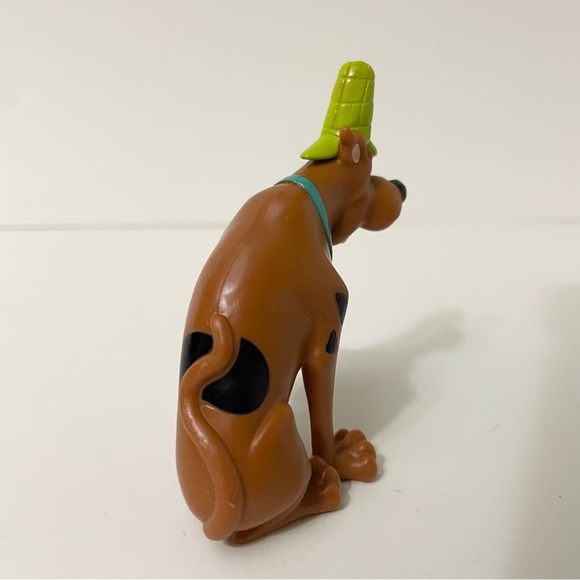 Scooby Doo Detective Toy Figure - Picture 4 of 10